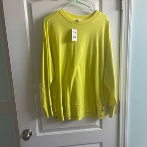 NWT CROWN AND IVY LEMON LIME BUTTON TOP